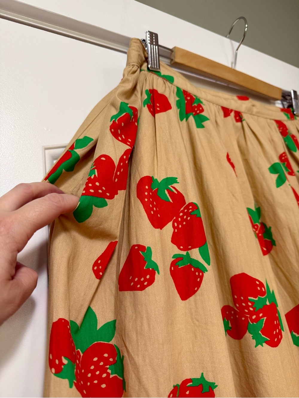 Anthropologie Maeve Jacie Poplin Maxi Skirt in Strawberry Print XL - Picture 7 of 11